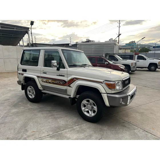 Toyota Machito Dubái