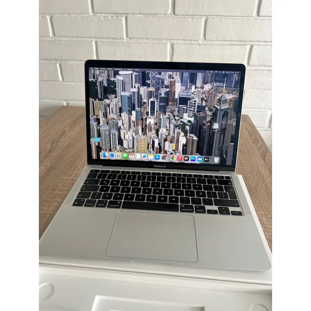 Apple Macbook Air 13  M1 8gb Ram Plateado