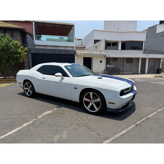 Dodge Challenger 6.4 Srt 8 392 V8 Gamuza/piel Qc At