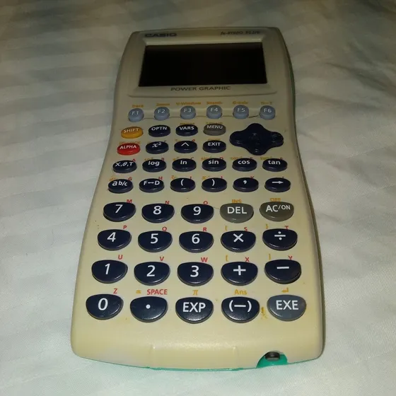  Casio Fx-9750g Para Repuestos Enciende Solo Con Reset Falla