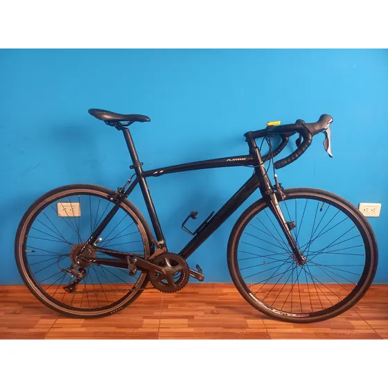 Bicicleta De Ruta Gw Flamma Con Grupo Shimano Claris