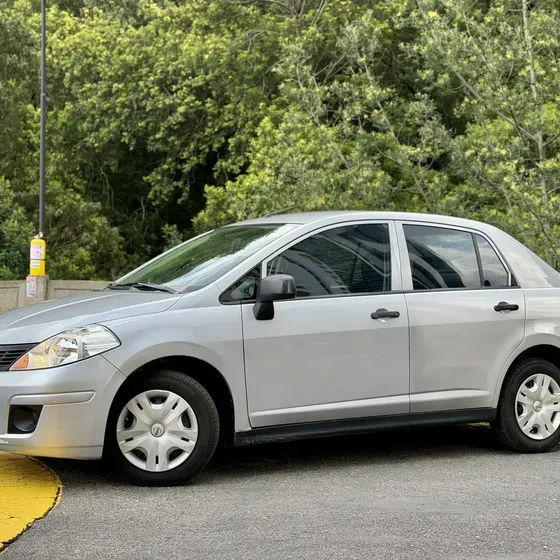 Nissan Tiida Sd 2013 1.6 Miio