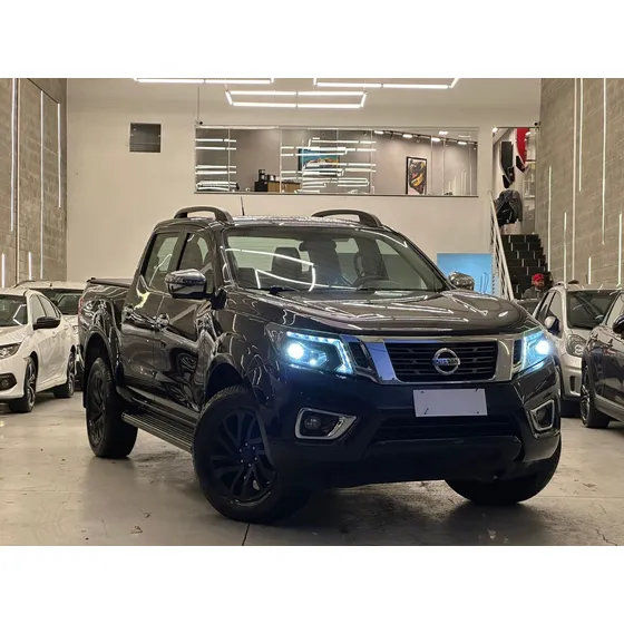Nissan Frontier 2.3 Le Cab. Dupla 4x4 Aut. 4p