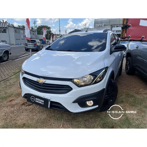 Chevrolet Onix 1.4 Mpfi Activ 8v Flex 4p Automático