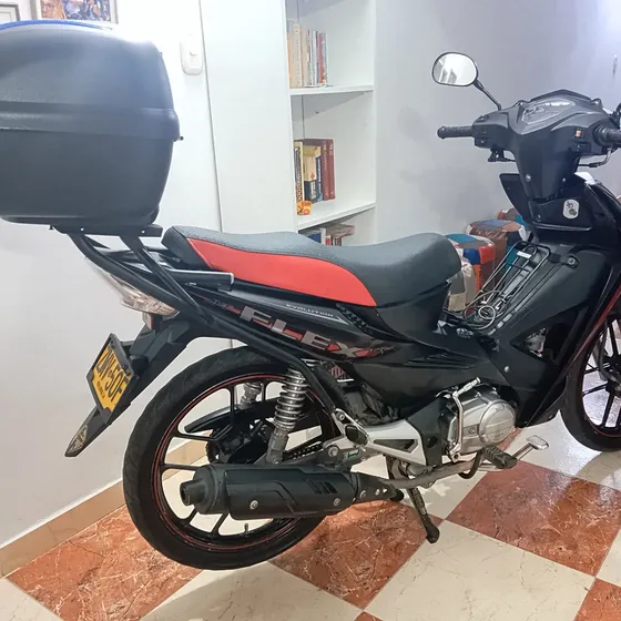 Akflex Cómo Nueva Con Parrilla Y Maletero Odin Para Trabajar