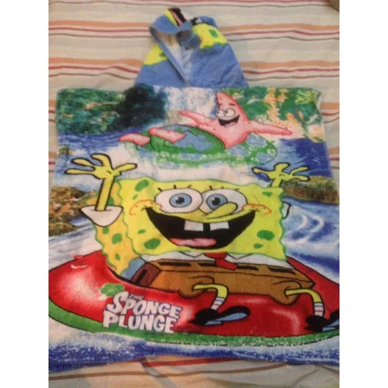 Toalla Con Capucha Para Niños Entre 3 A 6 Años. Usado.