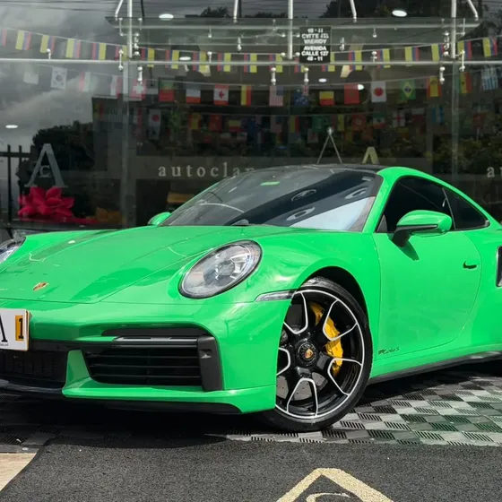 Porsche 911 2021 3.7 Turbo S