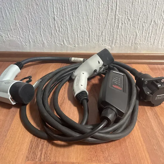 JAC E 10x 2023 Cargador
