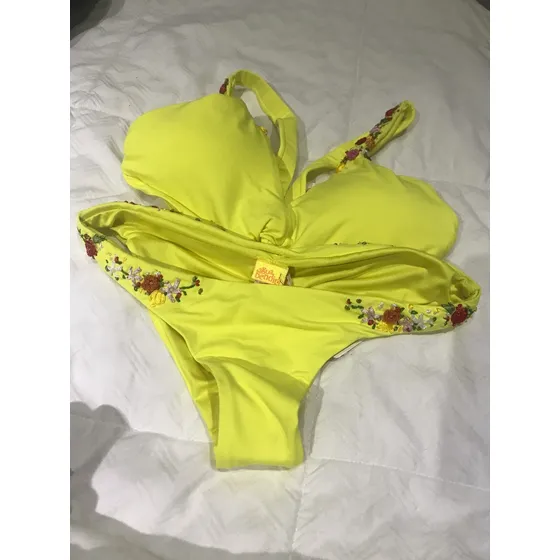 Traje De Baño Agua Bendita