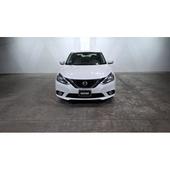 Nissan Sentra 1.8 Advance