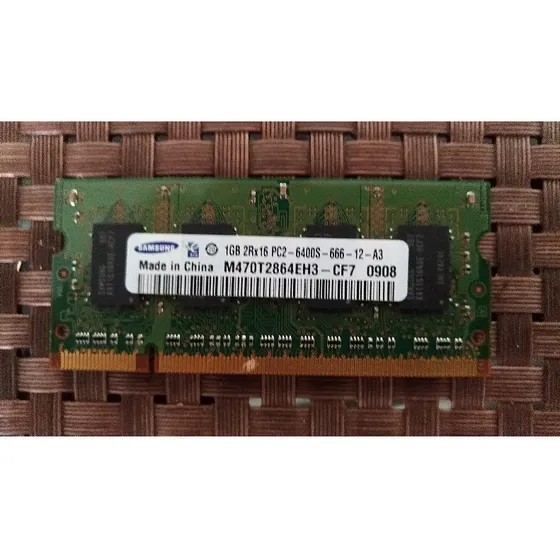 Memoria Samsung 1 Gb Para Laptops Ddr2 Pc2-6400s.