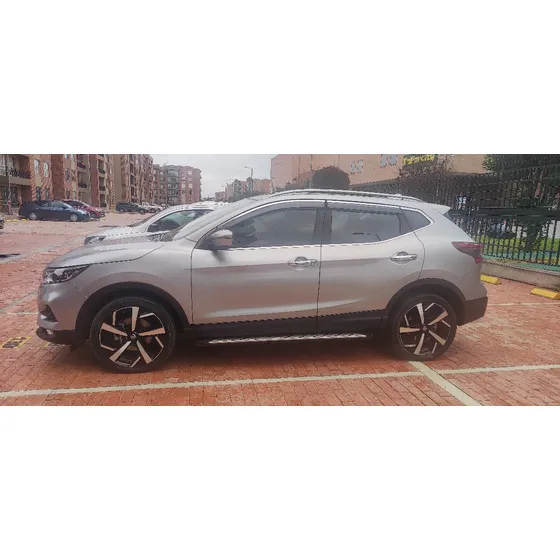 Nissan Qashqai 2.0 Exclusive 142 Hp