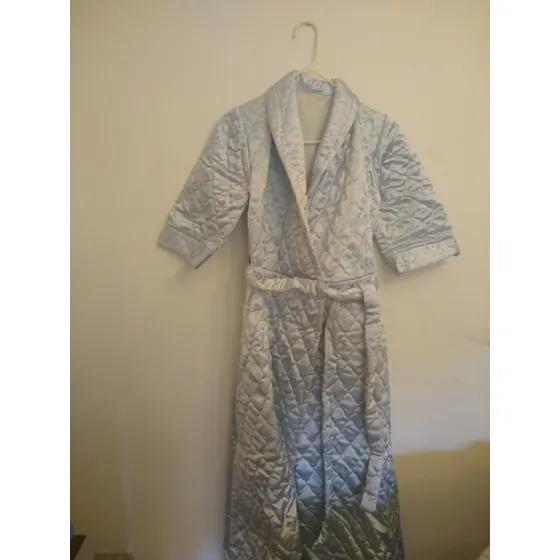 Bata De Casa Para Dama Talla M - Usada