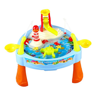 La Mesa De Agua De Arena Juega El Juego De Pesca De Juguete La Mesa De Agua De Arena Juega El Juego De Pesca De Juguete