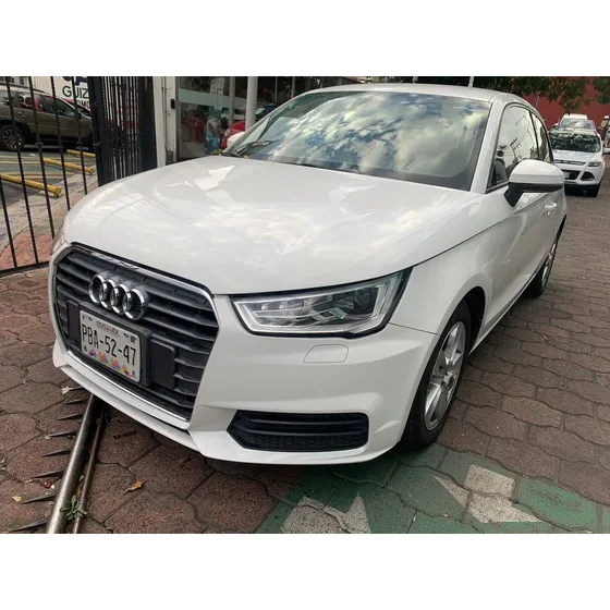 Audi A1 1.4 Urban S-tronic Dsg