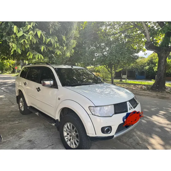 Mitsubishi Nativa 3.2l