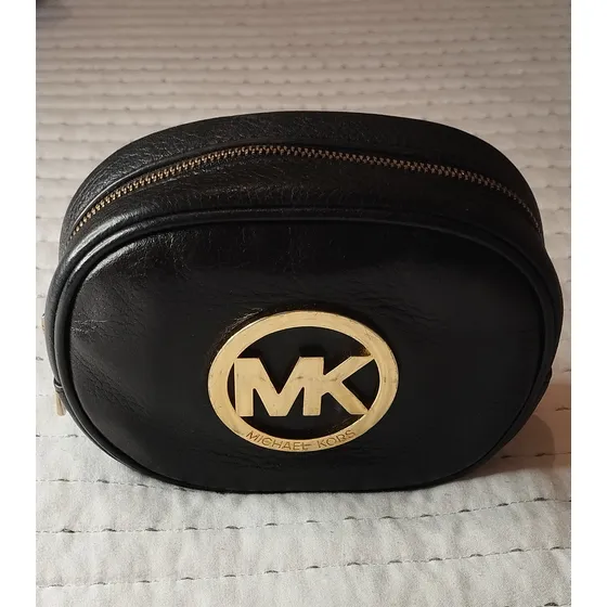 Cosmetiquera Michael Kors Original En Cuero Negro Usada