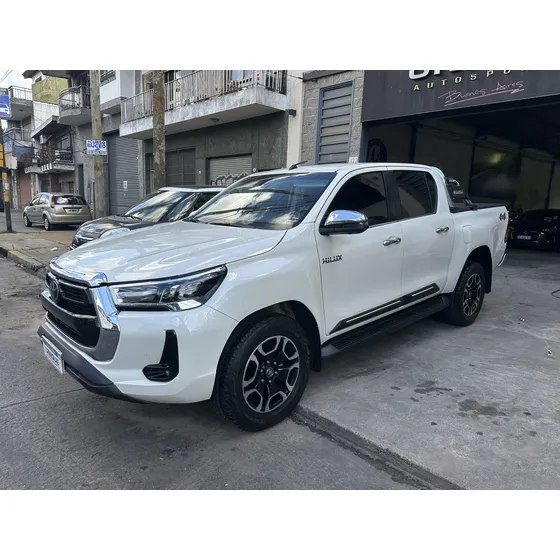 Toyota Hilux 2.8 Cd Srx 177cv 4x4 At
