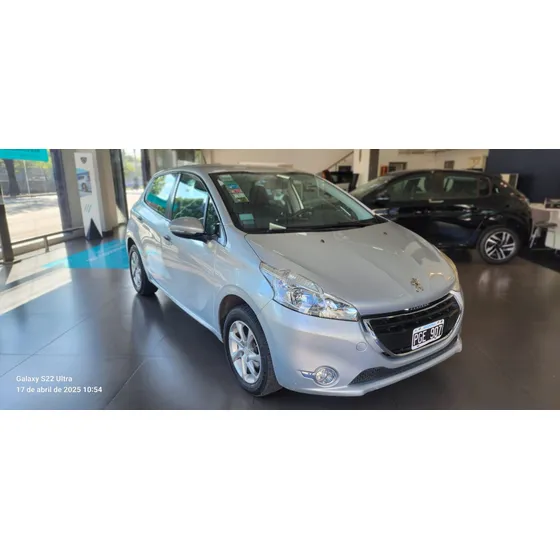 Peugeot 208 1.5 Allure Touchscreen