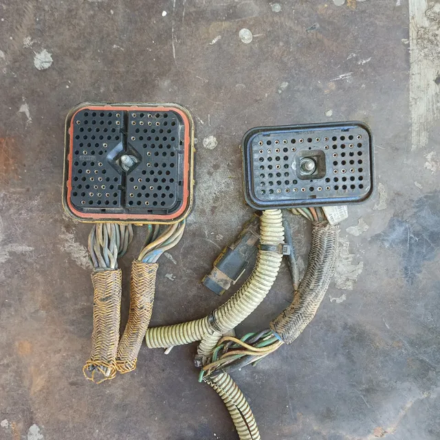 Conector Ecu Caterpillar