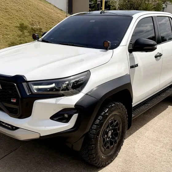 Toyota Hilux 2023 2.8 Gr-s At