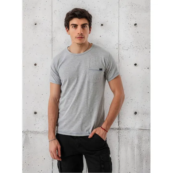 Remera District Ton Sai Jersey Texturado Nevado Con Bolsillo