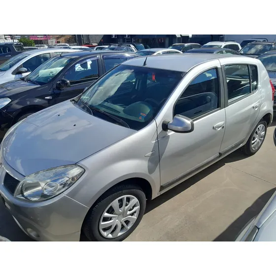 Renault Sandero 1.6 Privilège Hi-torque 5p