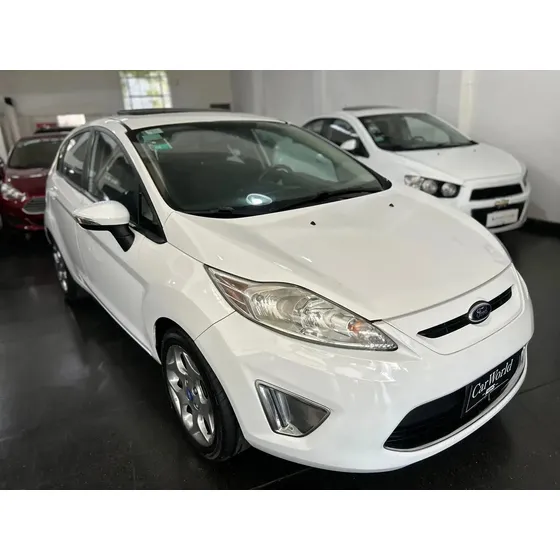 Ford Fiesta Kinetic 1.6 Design 120cv Titanium