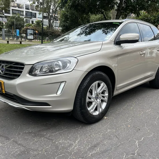 Volvo Xc60 2017 2.0 T5 Awd Momentum
