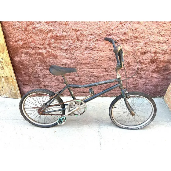Bicicleta Monark Cross Preta Aro 20 Anos 90 Para Restauro