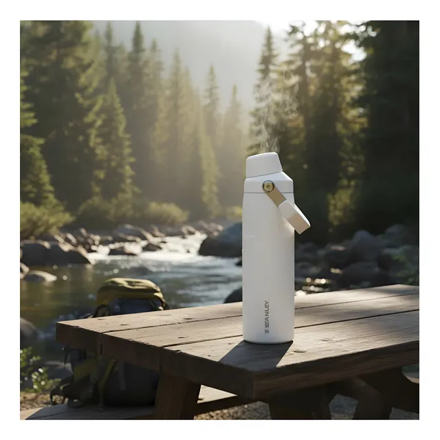 Garrafa Térmica Stanley Aerolight Fast Flow Branco Polar 710 30 Dias