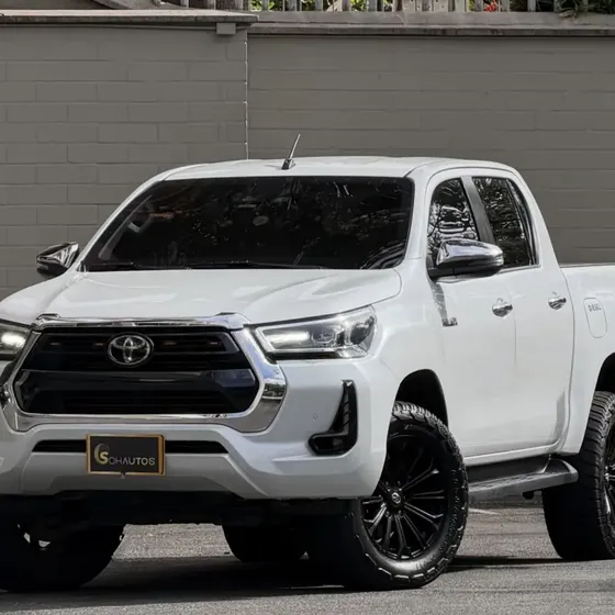 Toyota Hilux 2023 2.4 Diésel 4x4 B2+