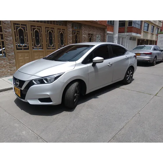 Nissan Versa 1.6 Sense