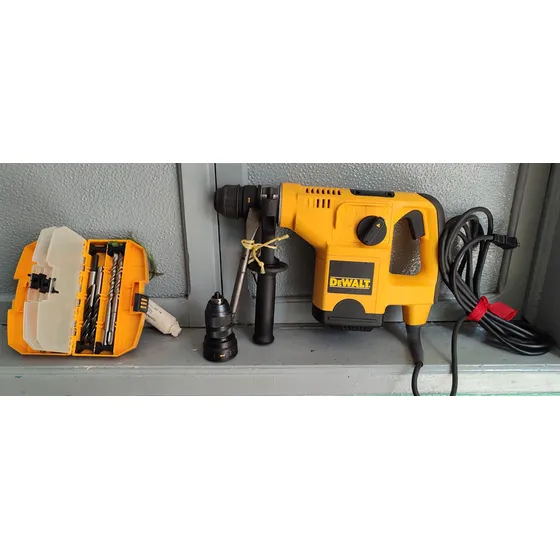 Taladro Demoledor Rotomartillo Dewalt 900w D25405-b3
