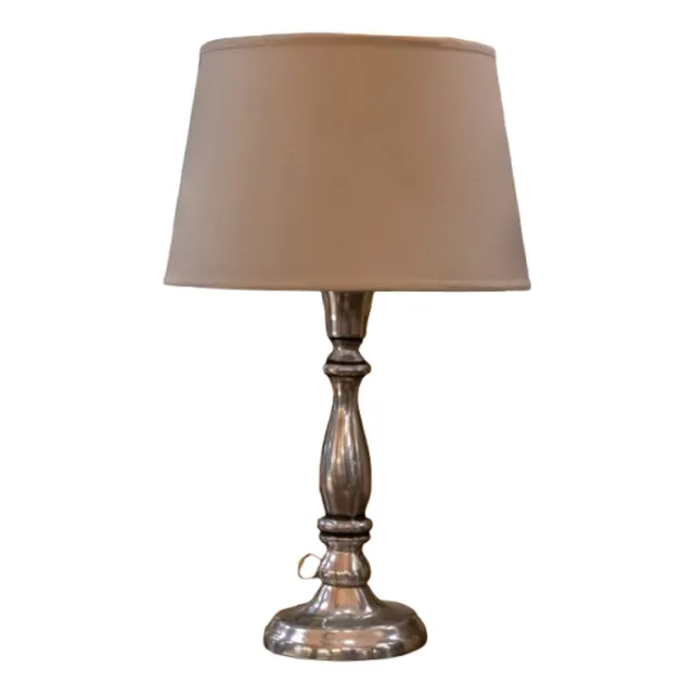 Lámpara Manuela Dormitorio Peltre Campoamor Deco