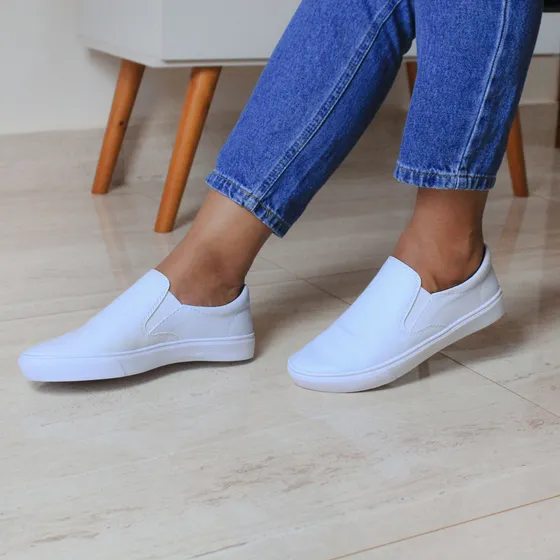 Tênis Slip On Branco Enfermagem Sapatênis Casual Iate Macio