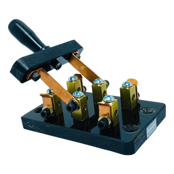 Interruptor Doble Tiro 2 Polos 60 Amperes Doble Cuchilla