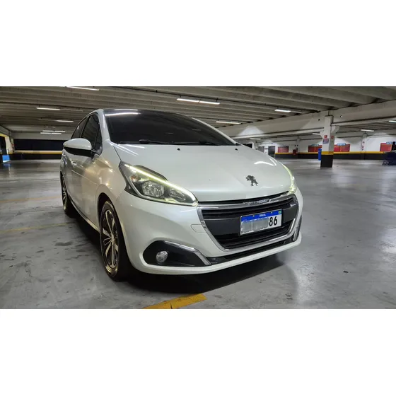 Peugeot 208 1.6 16v Griffe Flex Aut. 5p