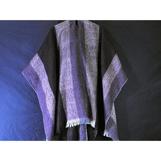 Poncho Ruana Ecuatoriana De Lana Con Capucha