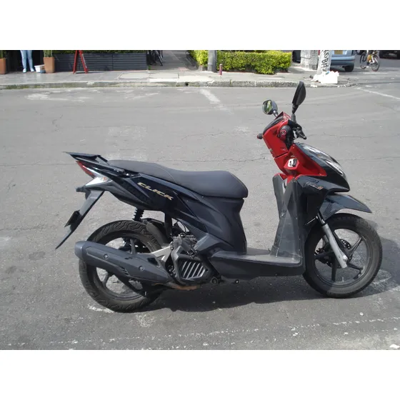 Click 125