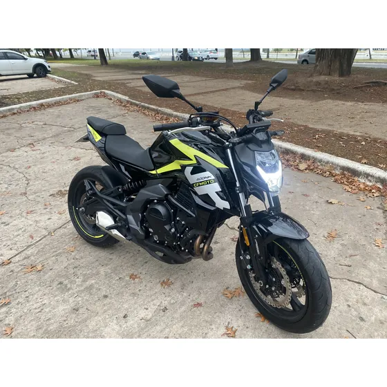 Moto Cf 400 Nk 2023