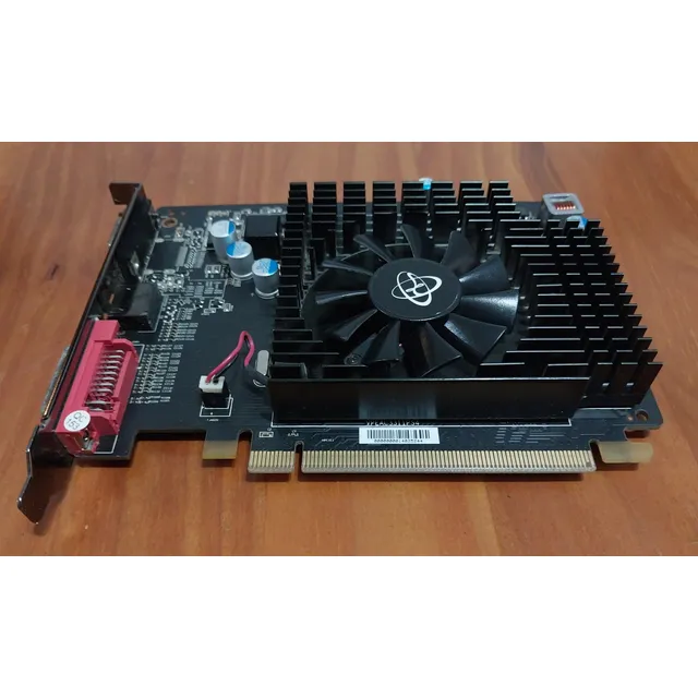 Placa De Video Xfx Amd Radeon Hd 6570 1gb Gddr3 Pcie