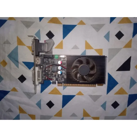 Tarjeta De Vídeo Geforce Gt 220 1gb