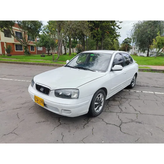 Hyundai Elantra 2.0 Gls Xd 4 P