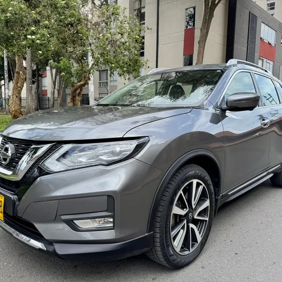 Nissan X-trail 2020 2.5 Exclusive 7 Pasajeros Automática Full Equipo