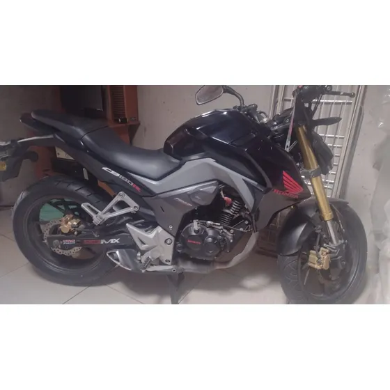 Honda Moto Negra
