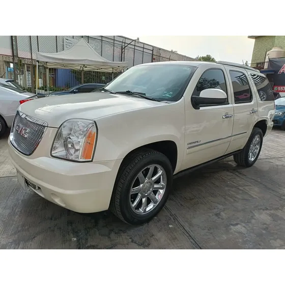 Gmc Yukon 6.2 C Denali 403 Hp 4x4 At