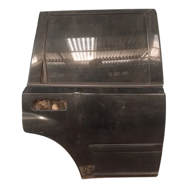 Puerta Trasera Rh Nissan Xtrail Usada