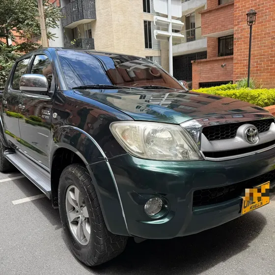 Toyota Hilux 2010 2.7 4x4 Gasolina