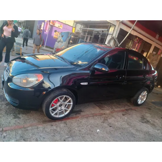 Hyundai Accent 1.4 Gl 4 P